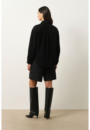 Chqueta Tahua En Denim Para Mujer Oversized Chqueta Tahua En Denim Para Mujer Oversized Negro XL VÉLEZ