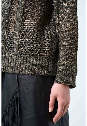 Sweater Alhena Tejido Para Mujer Detalle Lentejuelas Sweater Alhena Tejido Para Mujer Detalle Lentejuelas Negro XS VÉLEZ