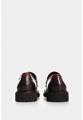 Mocasines En Cuero Para Hombre Tikal Mocasines En Cuero Para Hombre Tikal Vinotinto 43 VÉLEZ