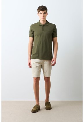 Polo Para Hombre Semi Fit Detalle Jacquard Polo Para Hombre Semi Fit Detalle Jacquard Verde Oliva L VÉLEZ
