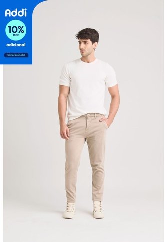 Pantalón Chino Italo Para Hombre Semifitted Pantalón Chino Italo Para Hombre Semifitted Arena 30 VÉLEZ Vélez