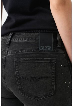 Jean Mom Fit High Waist Para Mujer Lagun Jean Mom Fit High Waist Para Mujer Lagun Negro 10 VÉLEZ