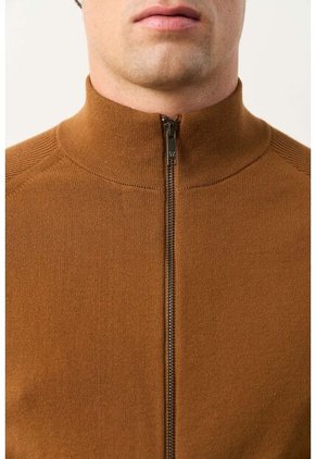 Sweater Misuri Tejido Para Hombre Cuello Alto Sweater Misuri Tejido Para Hombre Cuello Alto Tabaco XXL VÉLEZ