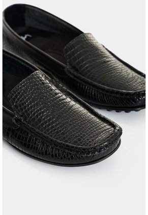 Mocasines De Cuero Folia Para Mujer Denver 2 Mocasines De Cuero Folia Para Mujer Denver 2 Negro 41 VÉLEZ