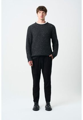 Sweater Selva Tejido Para Hombre Cuello Bandeja Sweater Selva Tejido Para Hombre Cuello Bandeja Negro S VÉLEZ