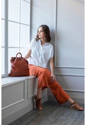 Pantalón Amplio De Tela Pantalón Amplio De Tela Terracota 06 Vélez