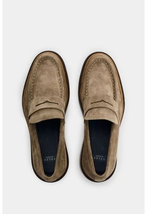 Mocasín Kiwa En Cuero Para Hombre Estilo Penny Loafer Mocasín Kiwa En Cuero Para Hombre Estilo Penny Loafer Tabaco 40 VÉLEZ