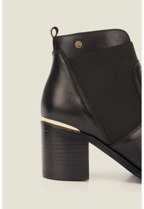 Botines Tacón De Cuero Aplique Botines Tacón De Cuero Aplique Negro 37 VÉLEZ