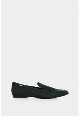 Mocasín De Cuero Para Mujer Ica Mocasín De Cuero Para Mujer Ica Negro 37 VÉLEZ Vélez