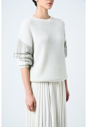 Sweater Draco Tejido Para Mujer Detalle Flecos Y Millaré Sweater Draco Tejido Para Mujer Detalle Flecos Y Millaré Crema S VÉLEZ