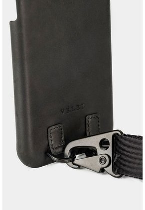 Case Iphone 11 Bee De Cuero Para Mujer Cargadera Reata Negro