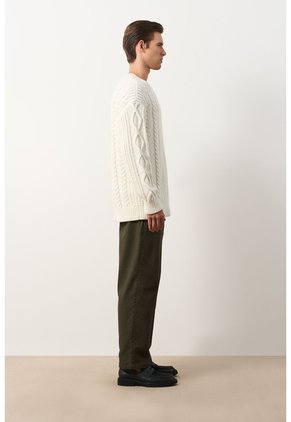 Sweater Tejido Para Hombre Raices Sweater Tejido Para Hombre Raices Crema M VÉLEZ
