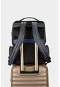 Morral Barceló De Cuero Con Efecto Espazolado Para Hombre Chapas Frontales Morral Barceló De Cuero Con Efecto Espazolado Para Hombre Chapas Frontales Azul Oscuro VÉLEZ de Vélez