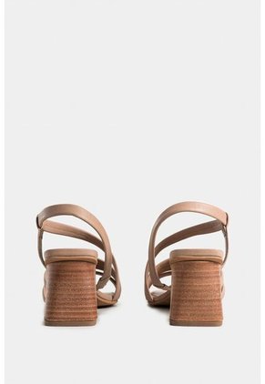 Sandalia Tacón Gobi De Cuero Liso Para Mujer Straps Sandalia Tacón Gobi De Cuero Liso Para Mujer Straps Arena 39 VÉLEZ