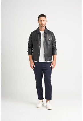 Chaqueta Lucca De Cuero Para Hombre Silueta Trucker Chaqueta Lucca De Cuero Para Hombre Silueta Trucker Negro XXL VÉLEZ