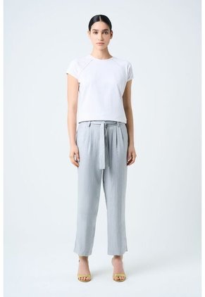 Pantalón Casiopea En Tejido Plano Para Mujer Efecto Brillo Pantalón Casiopea En Tejido Plano Para Mujer Efecto Brillo Plata 12 VÉLEZ