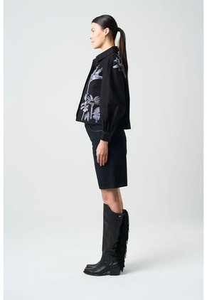 Chaqueta Dune Para Mujer Detalle Bordado Chaqueta Dune Para Mujer Detalle Bordado Negro XS VÉLEZ
