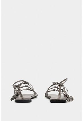 Sandalia Plana Mentha De Cuero Para Mujer Capellada Anudada Sandalia Plana Mentha De Cuero Para Mujer Capellada Anudada Plata 36 VÉLEZ