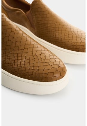 Mocasines De Cuero Grabado Para Mujer Nereida Mocasines De Cuero Grabado Para Mujer Nereida Miel 36 VÉLEZ