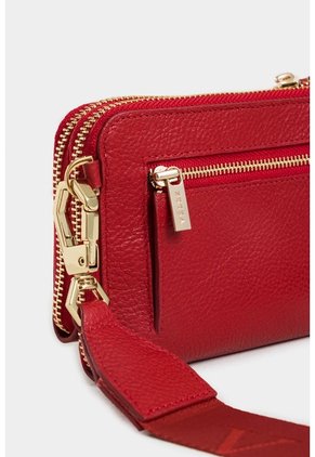 Porta Chequera Ibiza De Cuero Para Mujer Cargadera Removible Porta Chequera Ibiza De Cuero Para Mujer Cargadera Removible Rojo VÉLEZ