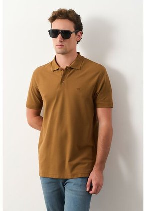 Polo Para Hombre Semi Fit Detalle Jacquard Polo Para Hombre Semi Fit Detalle Jacquard Miel M VÉLEZ