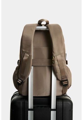 Morral Tamar En Lona Para Mujer Multifuncional Morral Tamar En Lona Para Mujer Multifuncional Gris VÉLEZ