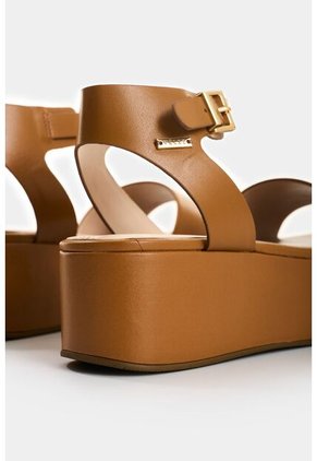 Sandalia Plataforma De Cuero Para Mujer Soren Sandalia Plataforma De Cuero Para Mujer Soren Miel 41 VÉLEZ