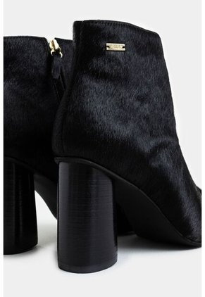 Botines Agata De Cuero Pelo Para Mujer Silueta Punta Botines Agata De Cuero Pelo Para Mujer Silueta Punta Negro 35 Vélez