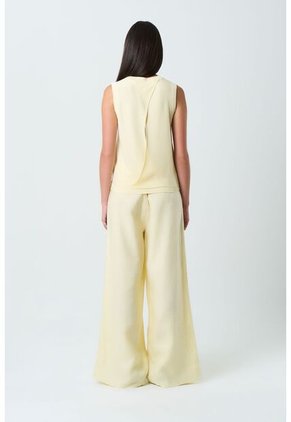 Top Tejido Astromelia Para Mujer Liviano Top Tejido Astromelia Para Mujer Liviano Amarillo XL VÉLEZ