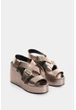 Sandalia Plataforma De Cuero Folia Para Mujer Light Sandalia Plataforma De Cuero Folia Para Mujer Light Plata 38 VÉLEZ de Vélez