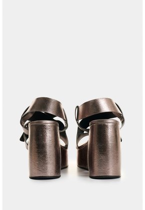 Sandalia Plataforma De Cuero Folia Para Mujer Light Sandalia Plataforma De Cuero Folia Para Mujer Light Plata 38 VÉLEZ