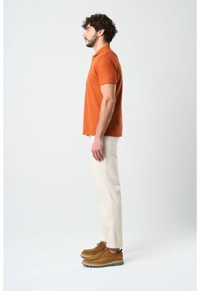 Polo Para Hombre Semi Fit Detalle Jacquard Polo Para Hombre Semi Fit Detalle Jacquard Naranja M VÉLEZ