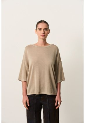 Camiseta Oversize Para Mujer Nativo Camiseta Oversize Para Mujer Nativo Arena S VÉLEZ