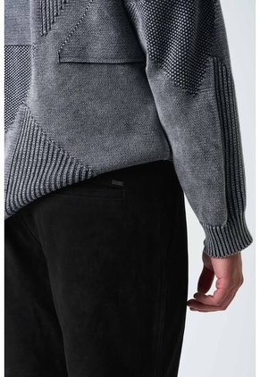 Pantalón Chino Cue De Gamuza River Para Hombre Silueta Holgada Pantalón Chino Cue De Gamuza River Para Hombre Silueta Holgada Negro 36 VÉLEZ