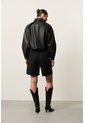 Chaqueta Boxy En Cuero Para Mujer Cayena Chaqueta Boxy En Cuero Para Mujer Cayena Negro M VÉLEZ de Vélez