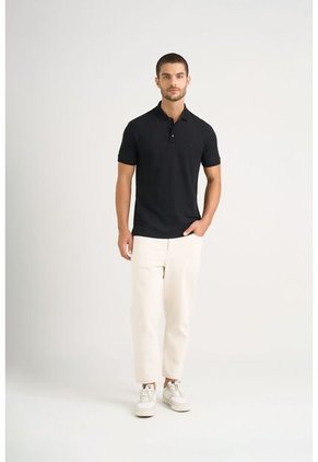 Polo Básica De Algodón Para Hombre Silueta Semi Fitted Polo Básica De Algodón Para Hombre Silueta Semi Fitted Negro L Vélez