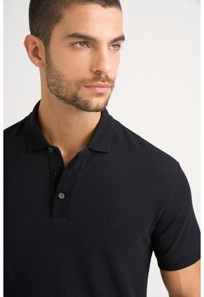 Polo Básica De Algodón Para Hombre Silueta Semi Fitted Polo Básica De Algodón Para Hombre Silueta Semi Fitted Negro L Vélez