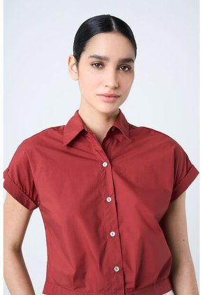 Camisa Manga Corta Sombra En Tejido Plano Para Mujer Cropped Camisa Manga Corta Sombra En Tejido Plano Para Mujer Cropped Vinotinto M Vélez