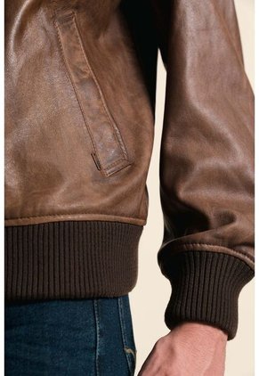 Chaqueta De Cuero Vintage Chaqueta De Cuero Vintage Cafe XX Vélez