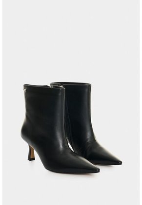 Botines En Cuero Para Mujer Bruma Botines En Cuero Para Mujer Bruma Negro 40 VÉLEZ