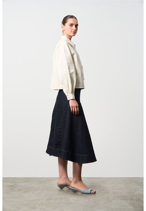 Chaqueta Cropped Para Mujer Surco Chaqueta Cropped Para Mujer Surco Crema L VÉLEZ
