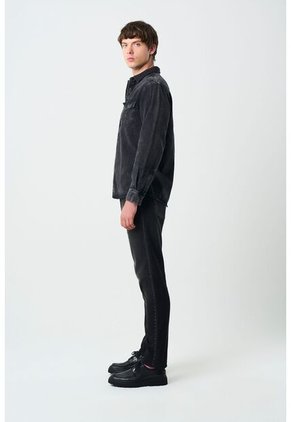 Jean Vireo Semi Fitted Para Hombre Detalles Cuero Jean Vireo Semi Fitted Para Hombre Detalles Cuero Negro 30 VÉLEZ