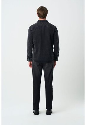 Jean Vireo Semi Fitted Para Hombre Detalles Cuero Jean Vireo Semi Fitted Para Hombre Detalles Cuero Negro 30 VÉLEZ