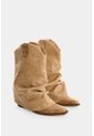 Bota Yana En Cuero Con Taches Para Mujer Bota Yana En Cuero Con Taches Para Mujer Arena 35 VÉLEZ de Vélez
