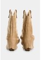 Bota Yana En Cuero Con Taches Para Mujer Bota Yana En Cuero Con Taches Para Mujer Arena 35 VÉLEZ de Vélez