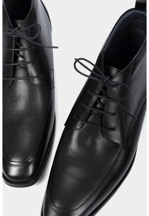 Botas Office De Cuero Para Hombre Cortes Básicos Negro Botas Office De Cuero Para Hombre Cortes Básicos Negro 41 VÉLEZ