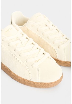 Tenis En Carnaza Y Cuero Pelo Para Mujer Fur Slide Tenis En Carnaza Y Cuero Pelo Para Mujer Fur Slide Blanco 40 VÉLEZ