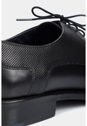 Zapatos Cordón Formal Humanista De Cuero Para Hombre Liso Negro Zapatos Cordón Formal Humanista De Cuero Para Hombre Liso Negro 43 VÉLEZ