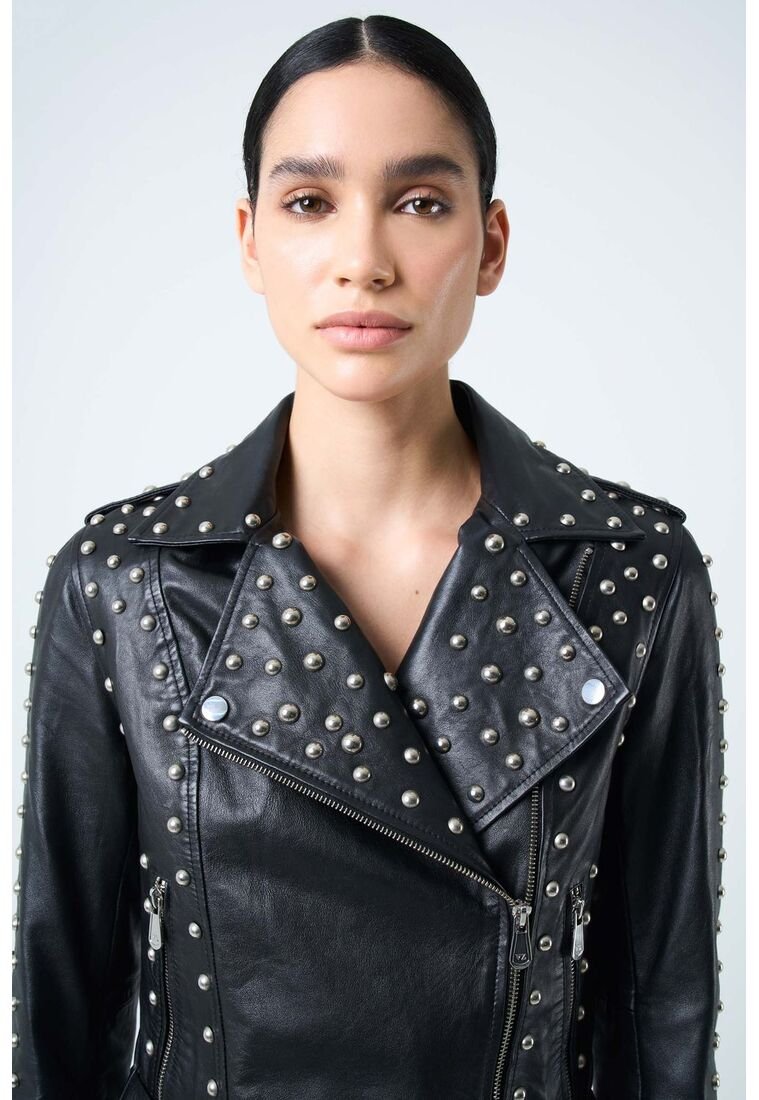 chaquetas en cuero para dama