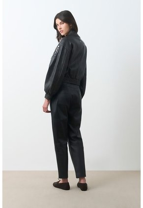 Chaqueta Bomber De Cuero Para Mujer Luzia Chaqueta Bomber De Cuero Para Mujer Luzia Negro M VÉLEZ
